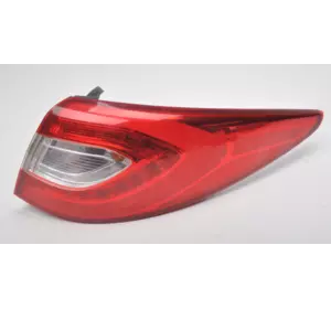 Ліхтар задній (стоп) правий зовнішній 92402-2Y500 Hyundai IX35 рестайлінг, справний, гарний стан Ліхтар задній (стоп) правий зовнішній 92402-2Y500 Hyundai IX35 рестайлінг, справний, гарний стан