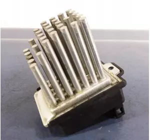 Резистор вентилятора пічки (отоплювача салону) 4B0820521 VW Audi, VAG