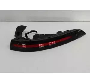 Ліхтар задній (стоп) правий зовнішній 92402HF000 Hyundai Kona II справний, гарний стан Ліхтар задній (стоп) правий зовнішній 92402HF000 Hyundai Kona II справний, гарний стан