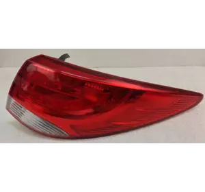 Ліхтар задній (стоп) правий зовнішній 92402-2Y0 Hyundai  IX35 справний, гарний стан Ліхтар задній (стоп) правий зовнішній 92402-2Y0 Hyundai  IX35 справний, гарний стан