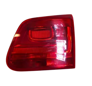 Ліхтар задній (стоп) правий внутрішній оригінал 5N0945260A VW Tiguan рестайл 2011-2015 р.в. справний Hella