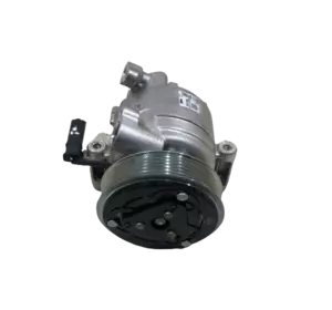 Компресор кондиціонера оригінал 883100H030 Toyota Aygo X 1.0 справний Valeo Компресор кондиціонера оригінал 883100H030 Toyota Aygo X 1.0 справний Valeo